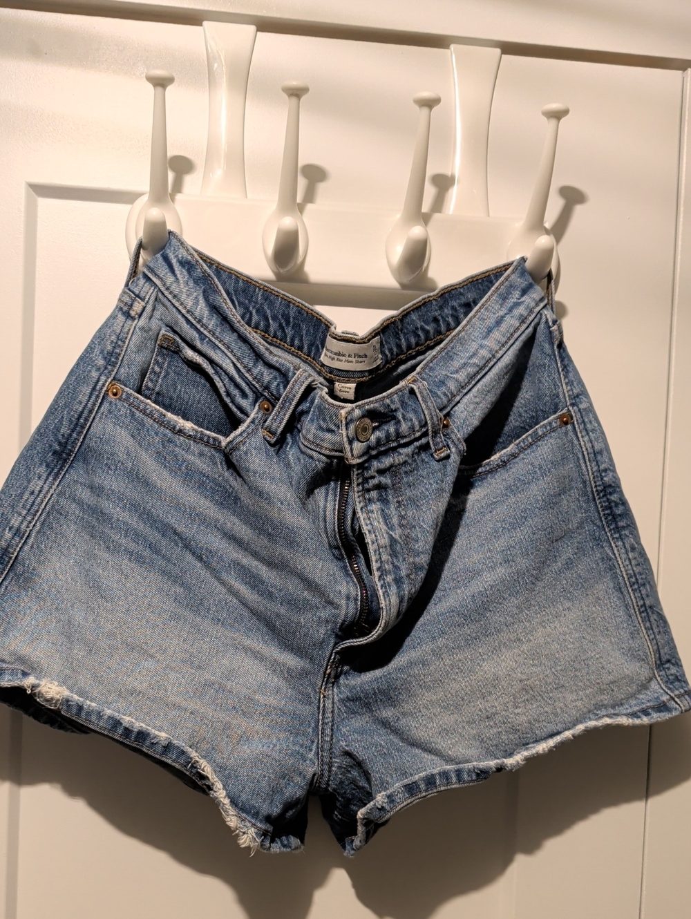 Abercrombie & Fitch Curve Love Ultra High Rise Mom Shorts